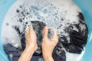 clean delicate clothing properly - AEG Cleaning Service